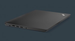 Marka Lenovo jakiś czas temu przedstawiła swojego najnowszego ThinkPada z serii T na targach Mobile World Congress w Barcelonie słynących z innowacji i zaskakujących zapowiedzi