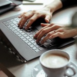 Lenovo ThinkPad X1 Fold Gen 1 to nowoczesne, żeby nie napisać futurystyczne, urządzenie działające na zasadzie tabletu